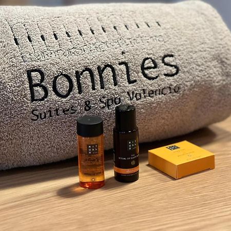 Bonnies Suites & Spa Valencia Valência Exterior foto