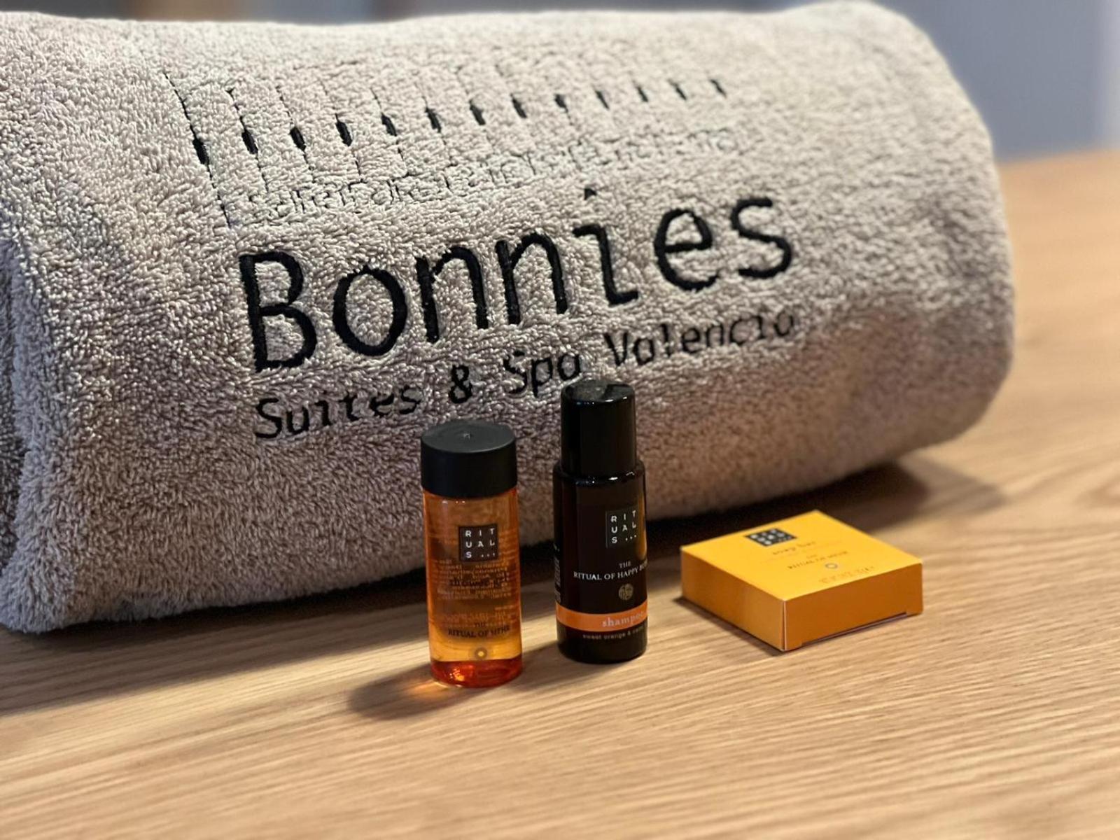 Bonnies Suites & Spa Valencia Valência Exterior foto